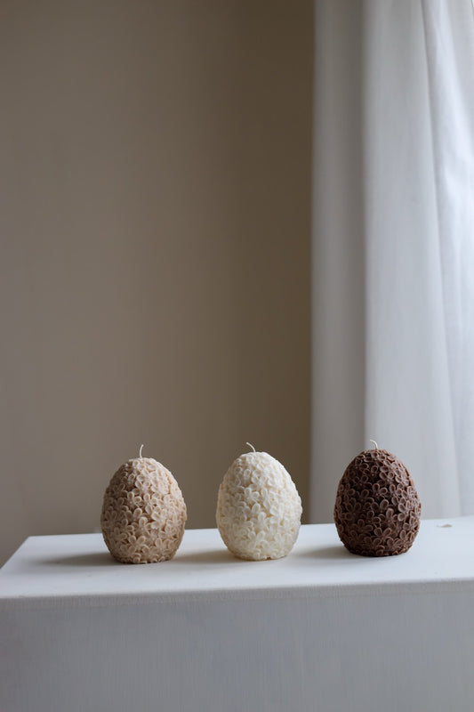 Kerze „Osterei“ – handgegossen aus Rapswachs, festlich & minimalistisch
