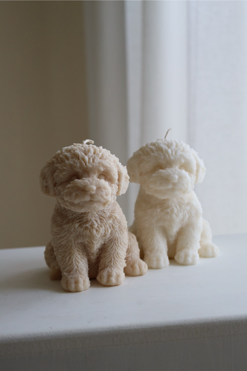 Kerze „Dog“ – handgegossen aus Rapswachs, treu & stilvoll