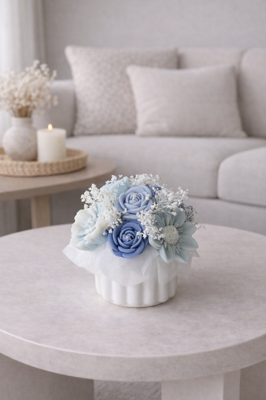 Kerzenstrauß "petite frosty" - handgegossen aus Rapswachs