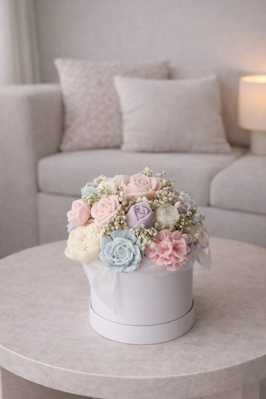 Kerzenstrauß "Pastel Bloom" handgegossen aus Rapswachs