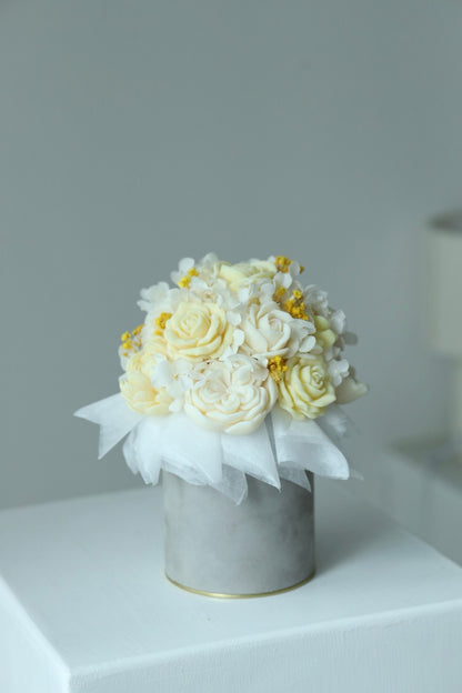 Kerzenstrauß "Yellow Pearl" - handgegossen aus Rapswachs