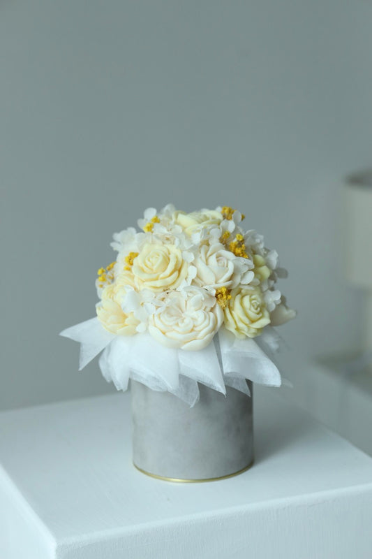 Kerzenstrauß "Yellow Pearl" - handgegossen aus Rapswachs