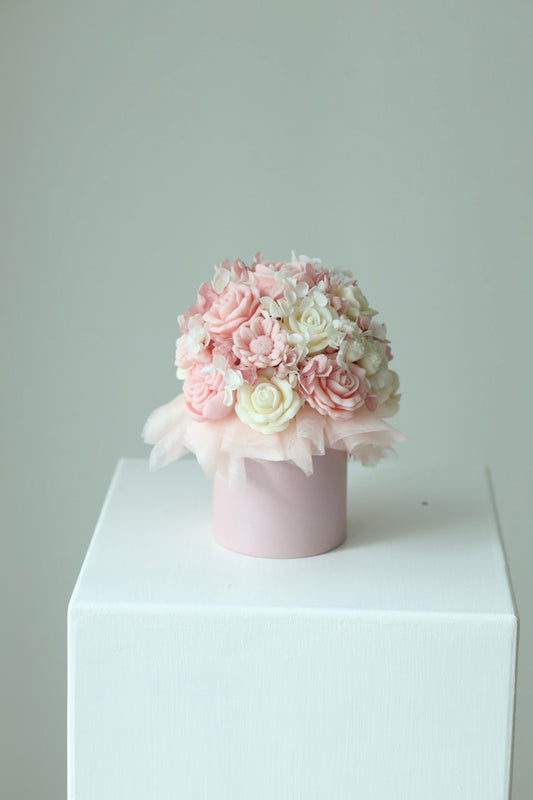 Kerzenstrauß "Princess Bloom" - handgegossen aus Rapswachs