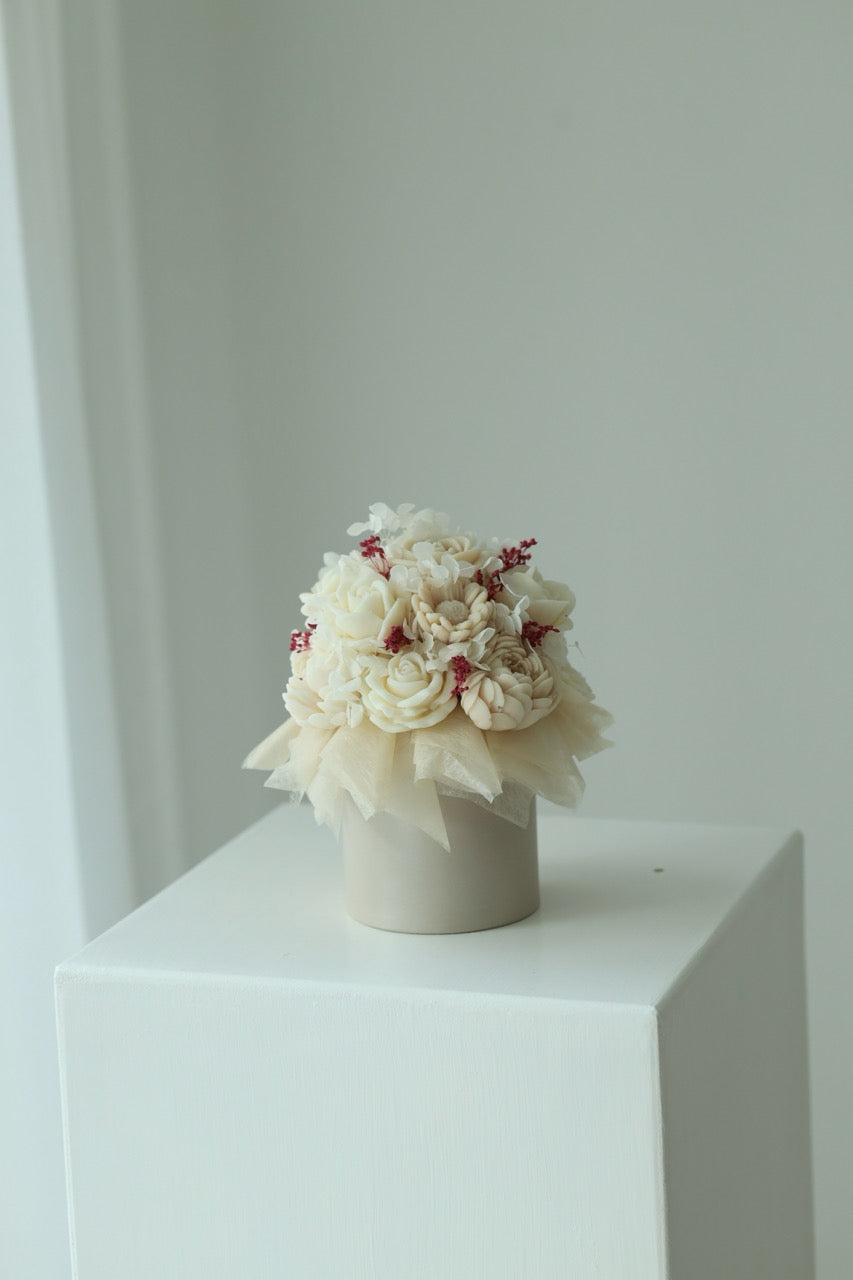 Kerzenstrauß "Creme Bloom" - handgegossen aus Rapswachs