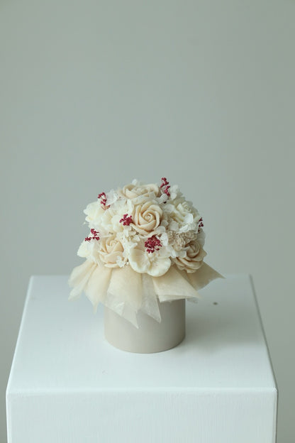 Kerzenstrauß "Creme Bloom" - handgegossen aus Rapswachs