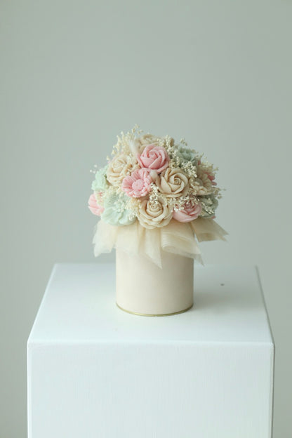 Kerzenstrauß "Minty Blossom" - handgegossen aus Rapswachs