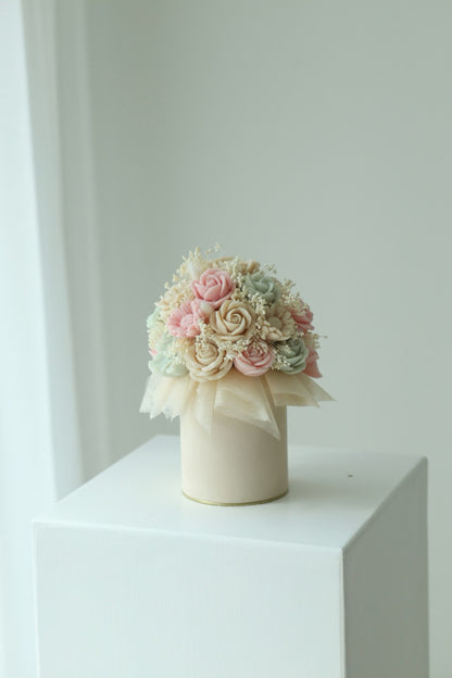 Kerzenstrauß "Minty Blossom" - handgegossen aus Rapswachs
