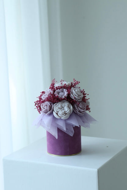 Kerzenstrauß "Dusty Berry" - handgegossen aus Rapswachs