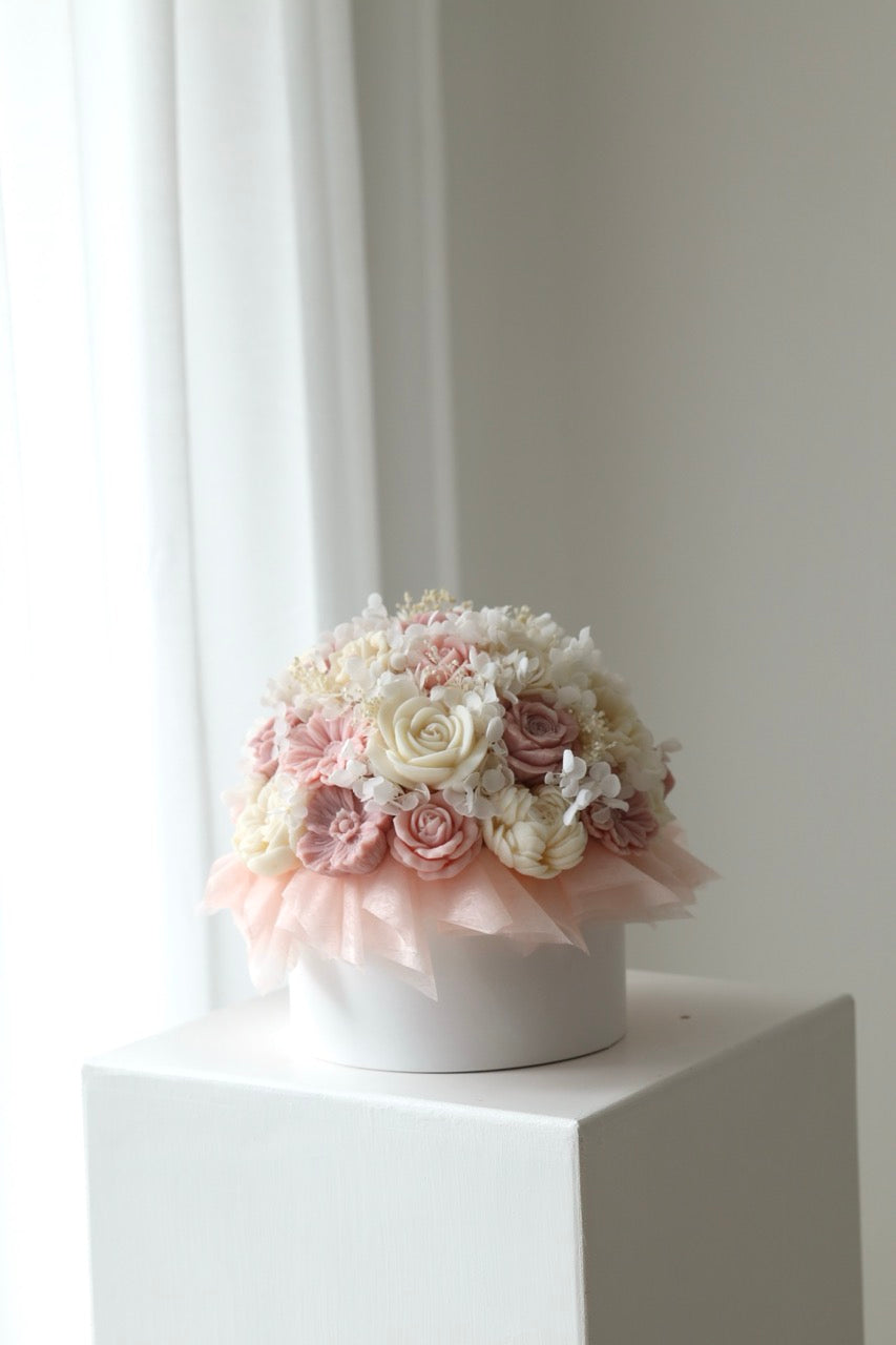 Kerzenstrauß "Blush Rosy" - handgegossen aus Rapswachs