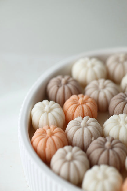 Duftschale "pumpkin spice" handgegossene Schale mit Duftwachs