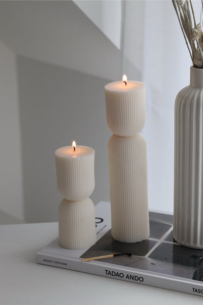 Kerze „Minimalistische Säule“ – handgegossen aus Rapswachs, schlicht & zeitlos