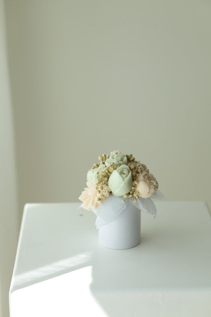 Kerzenstrauß "petite fleur" handgegossen aus Rapswachs