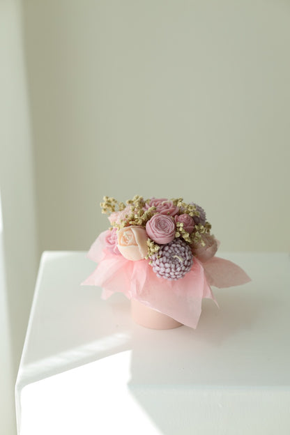 Kerzenstrauß "petite fleur rose" handgegossen aus Rapswachs
