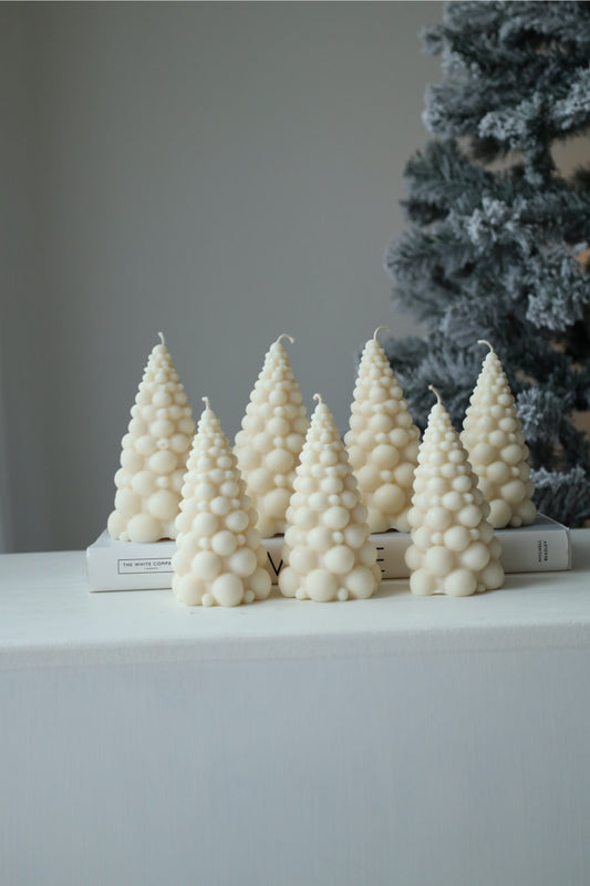 Kerze "Perlentannenbaum" - handgegossen aus Rapswachs