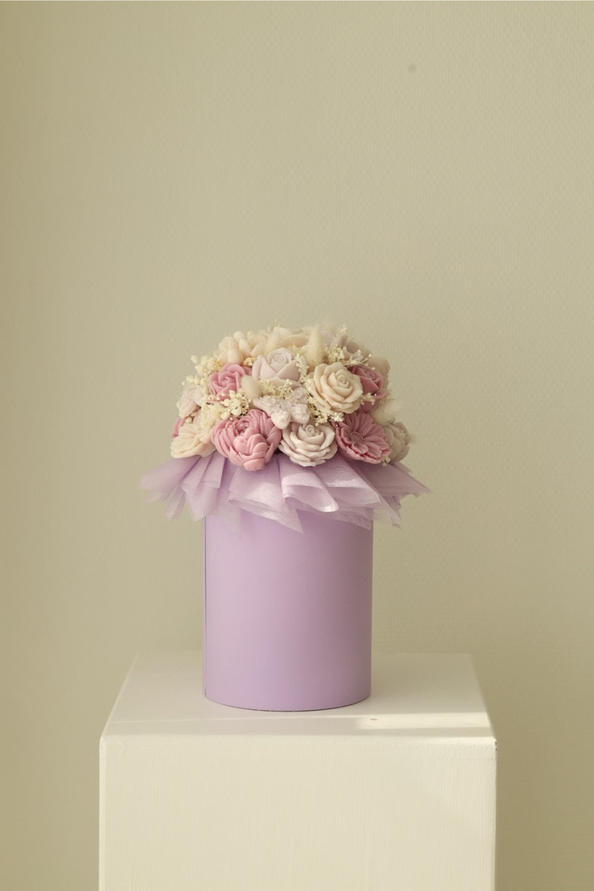 Kerzenstrauß "Violett Bloom" - handgegossen aus Rapswachs