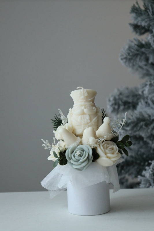 Kerzenstrauß "Nutcracker Bloom" - handgegossen aus Rapswachs