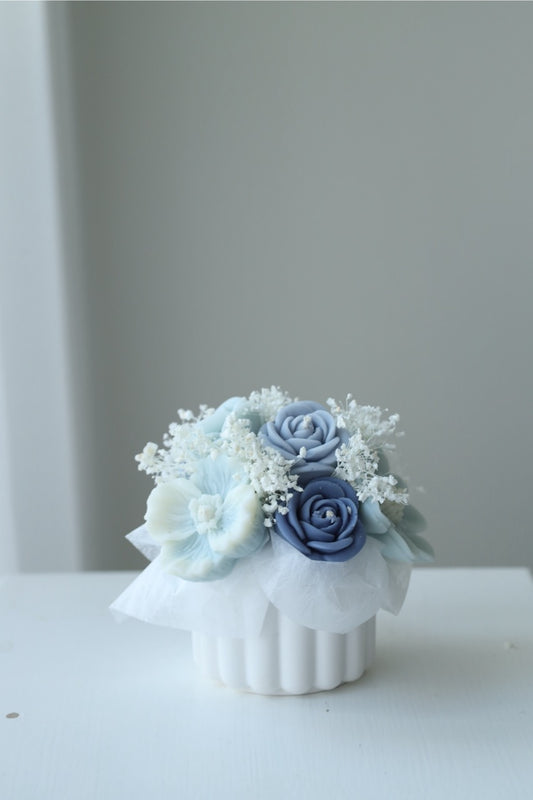 Kerzenstrauß "petite frosty" - handgegossen aus Rapswachs